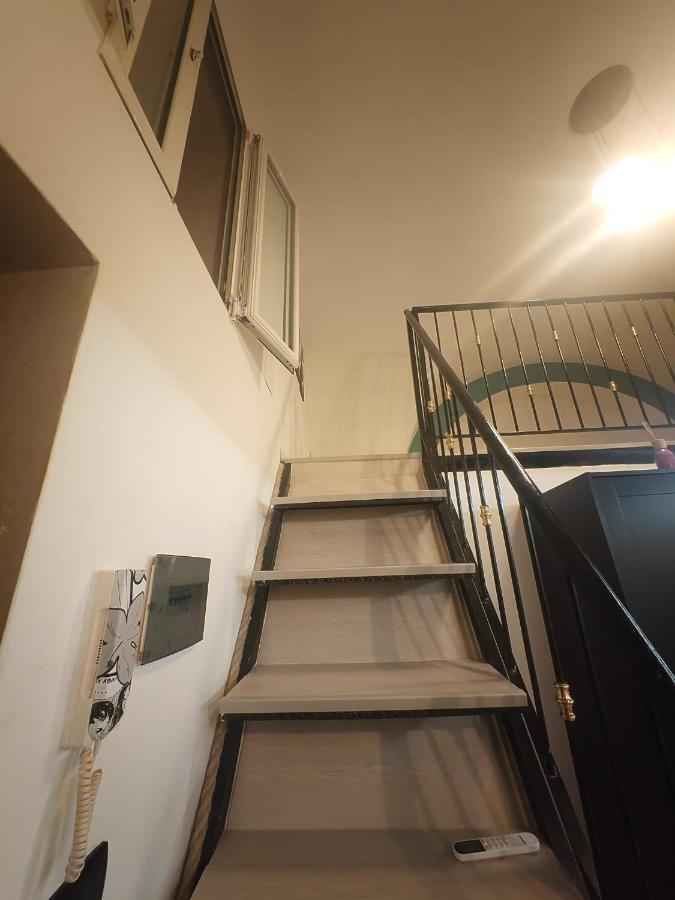Mini Loft In Centro Lejlighed Bari Eksteriør billede